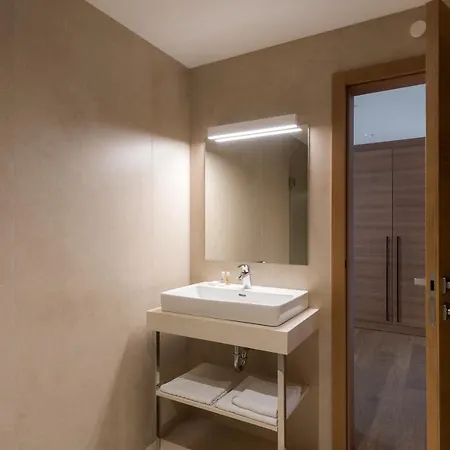 Hotel Ajdovec 3*