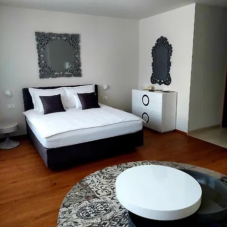 Szálloda Ajdovec 3*