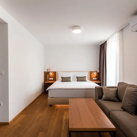 Ajdovec Hotel